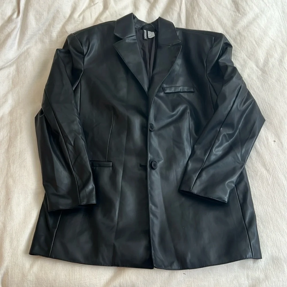 H&M Black Oversized Blazer - Picture 3 of 3